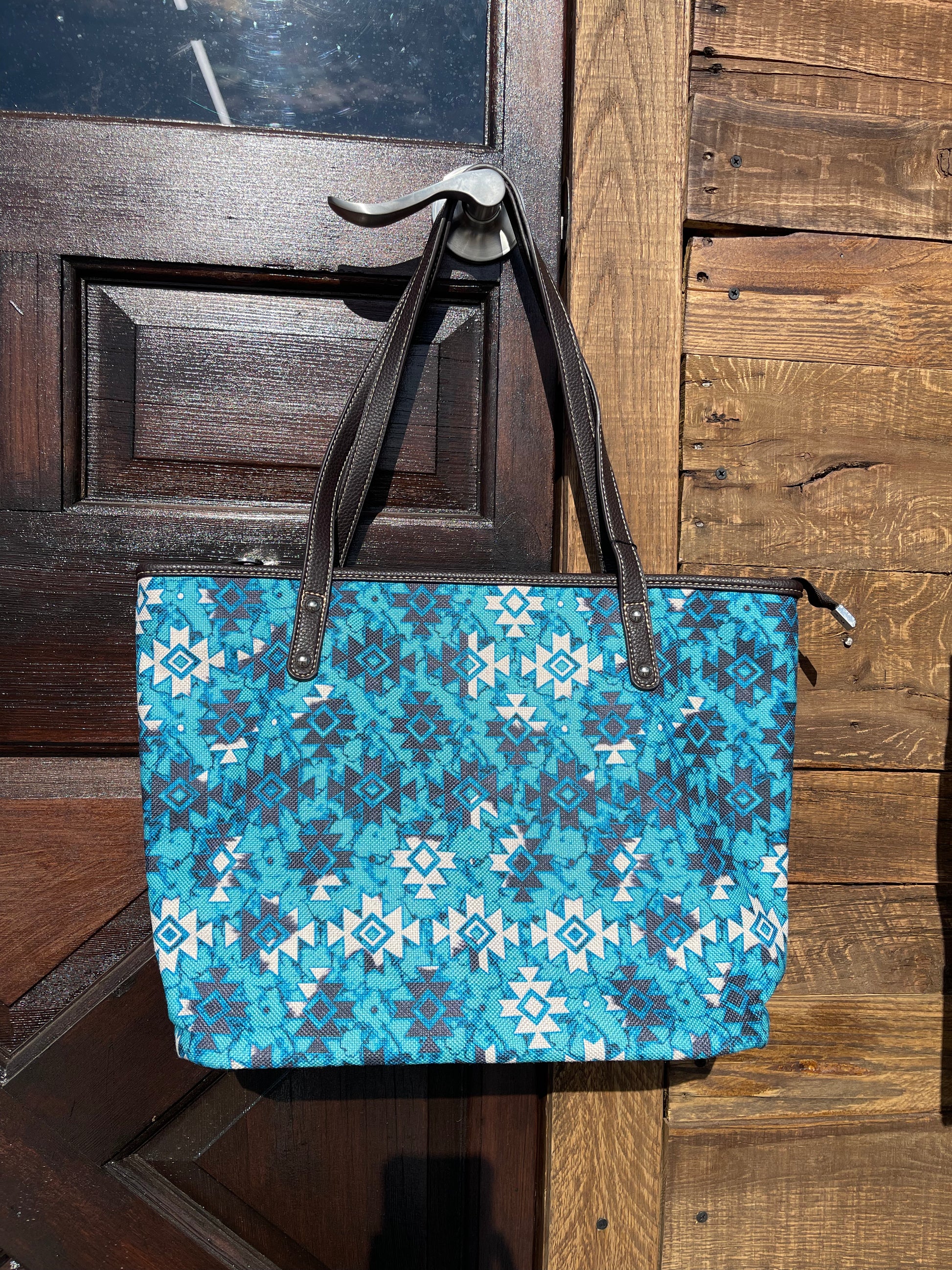 GNO Turquoise Aztec Tote Bag – Modern Moms Boutique
